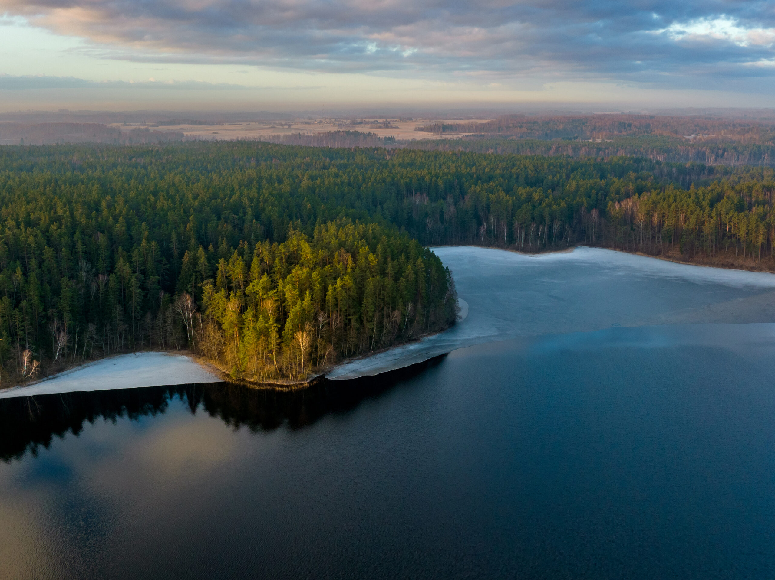 Lietuva – tūkstančio piliakalnių šalis